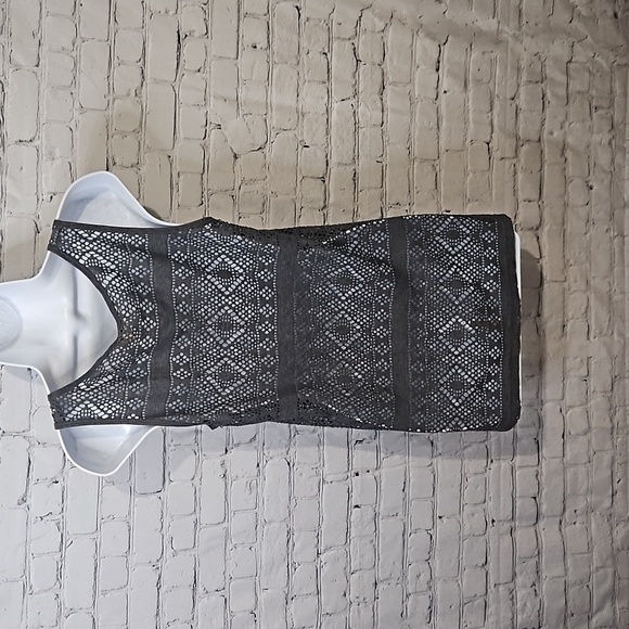 Open lace tank or swimsuit cover up - Picture 3 of 5